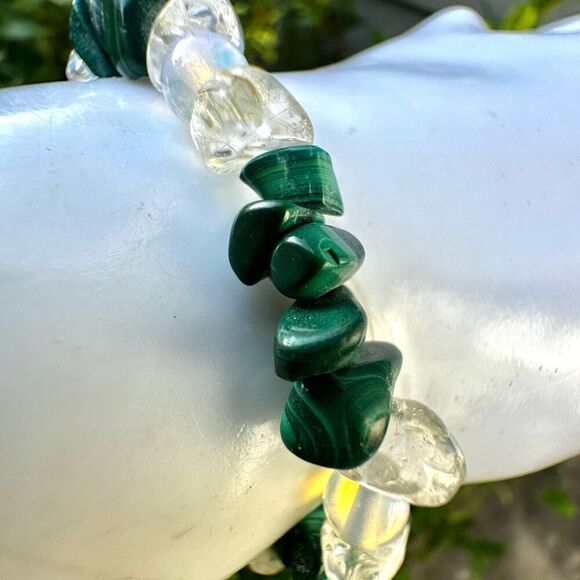 Malachite quartz and opalite beaded bracelet - Picture 4 of 9
